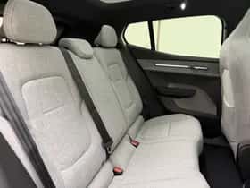 Volvo EX30 (2026) thumbnail 6