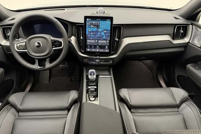 Volvo XC60 (2026) thumbnail 2