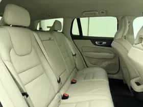 Volvo V60 (2023) thumbnail 4