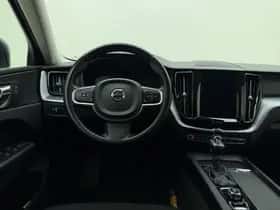 Volvo XC60 (2020) thumbnail 4