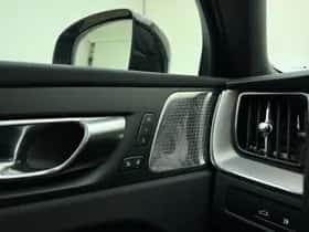Volvo XC60 (2026) thumbnail 42