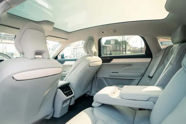 Volvo ES90 (2026) thumbnail 6