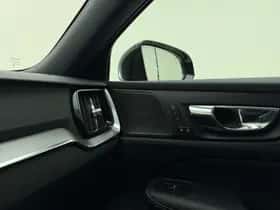 Volvo V60 (2019) thumbnail 38