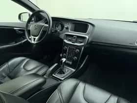 Volvo V40 (2017) thumbnail 4