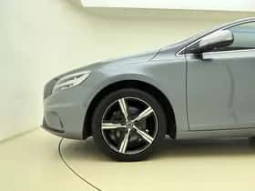 Volvo V40 (2017) thumbnail 35