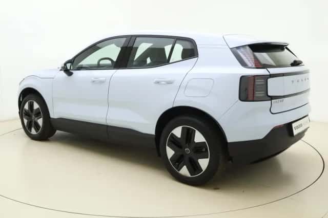 Volvo EX30 (2024) thumbnail 3