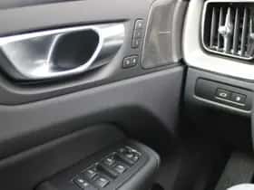 Volvo XC60 (2025) thumbnail 25