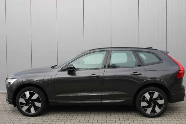 Volvo XC60 (2025) thumbnail 5