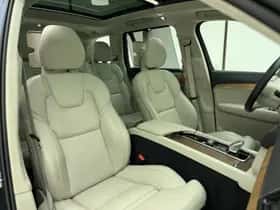 Volvo XC90 (2021) thumbnail 4