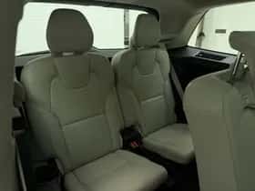 Volvo XC90 (2021) thumbnail 8