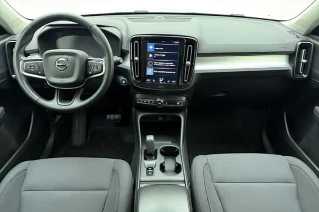 Volvo XC40 (2021) thumbnail 2