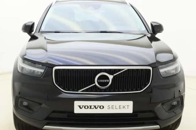 Volvo XC40 (2021) thumbnail 3