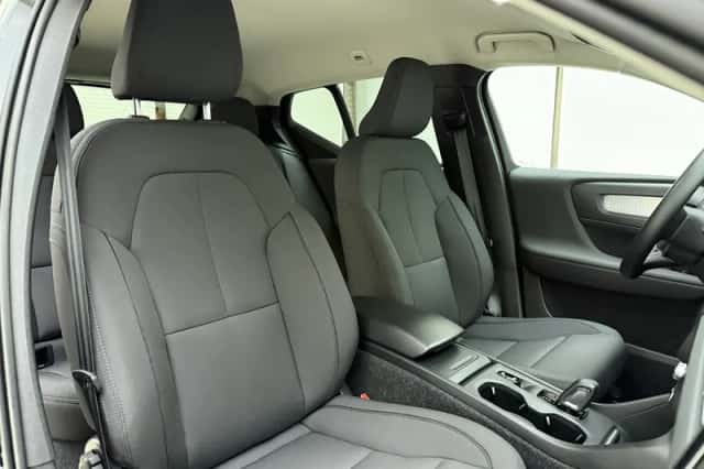 Volvo XC40 (2021) thumbnail 6