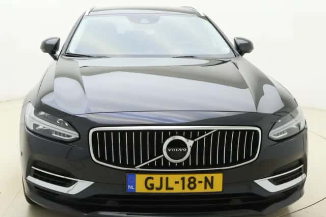 Volvo V90 (2020) thumbnail 3