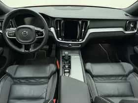 Volvo V60 (2021) thumbnail 5