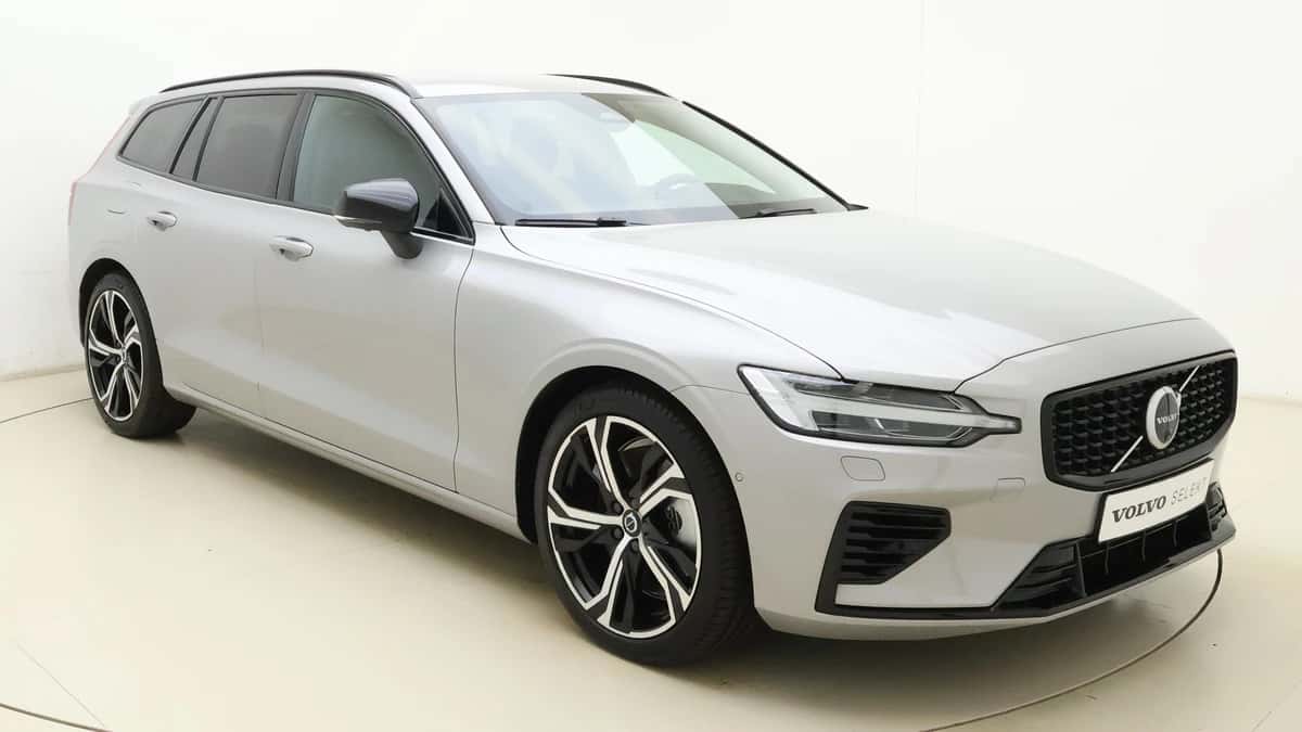 Volvo V60 (2025) — foto 1