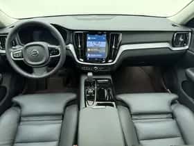 Volvo V60 (2025) thumbnail 3