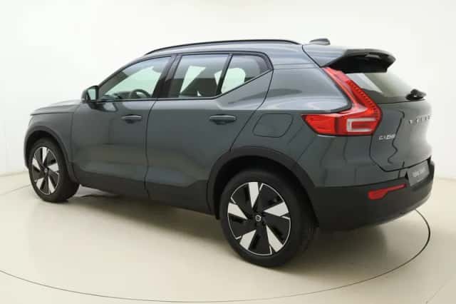 Volvo EX40 (2026) thumbnail 3