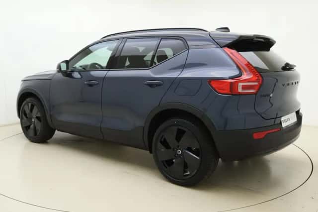 Volvo EX40 (2026) thumbnail 3