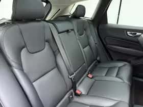 Volvo XC60 (2022) thumbnail 6
