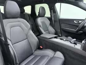 Volvo XC60 (2025) thumbnail 4