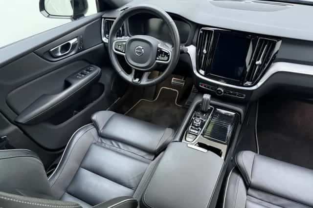 Volvo S60 (2020) thumbnail 2