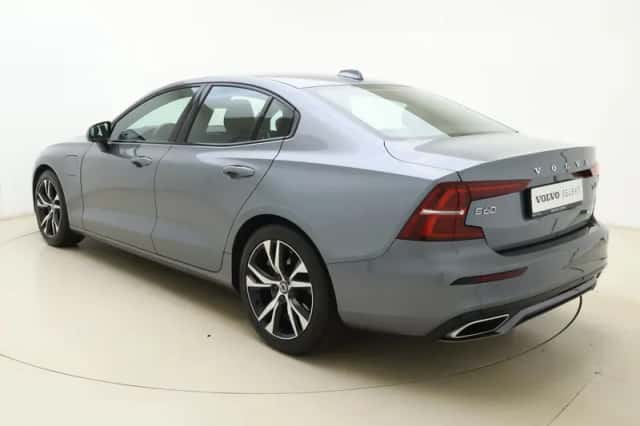 Volvo S60 (2020) thumbnail 3