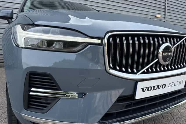 Volvo XC60 (2024) thumbnail 4