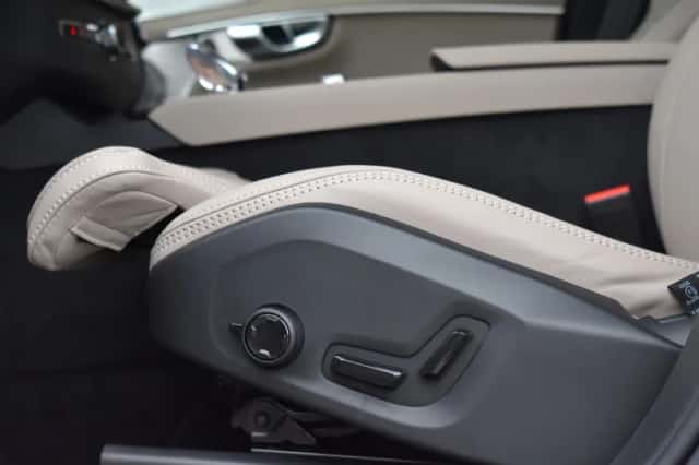 Volvo XC90 (2025) thumbnail 6