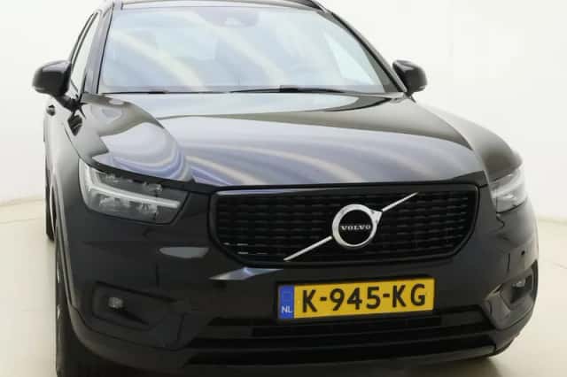 Volvo XC40 (2021) thumbnail 5