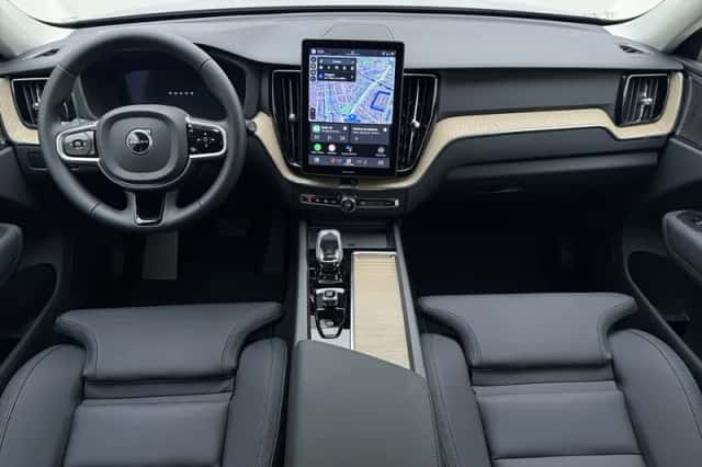 Volvo XC60 (2026) thumbnail 2