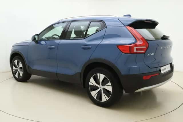 Volvo XC40 (2025) thumbnail 3