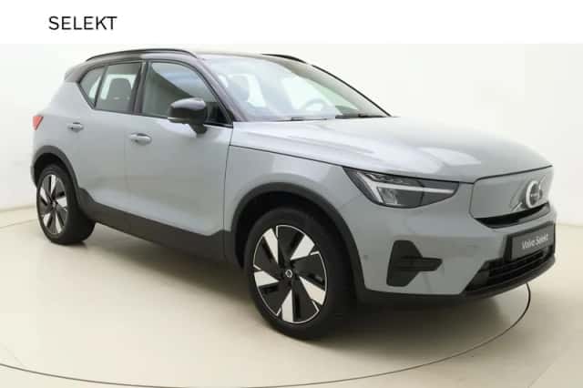 Volvo EX40 (2025) thumbnail 1
