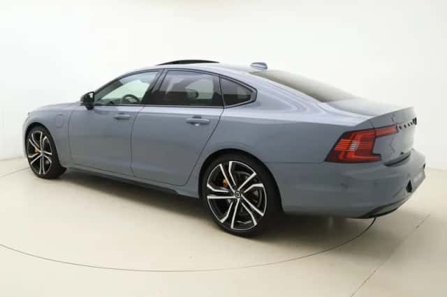 Volvo S90 (2023) thumbnail 3
