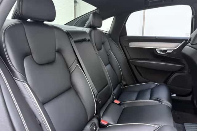 Volvo S90 (2023) thumbnail 6