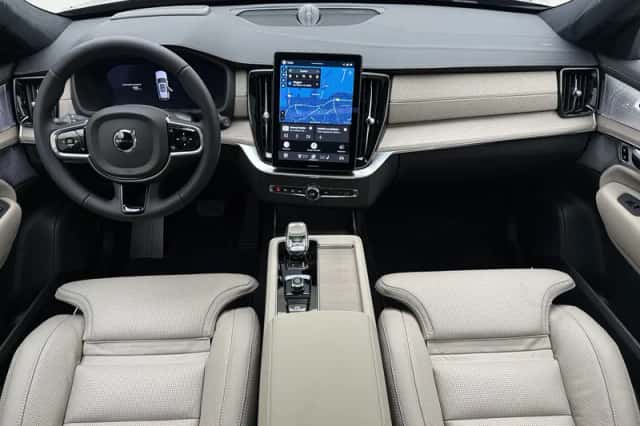 Volvo XC90 (2026) thumbnail 2