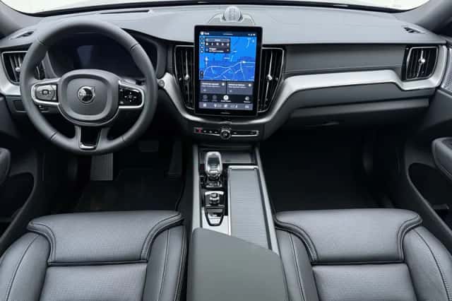 Volvo XC60 (2026) thumbnail 2