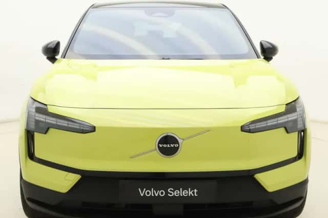 Volvo EX30 (2025) thumbnail 3