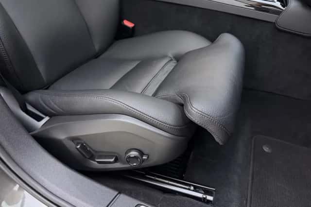 Volvo V60 (2021) thumbnail 6