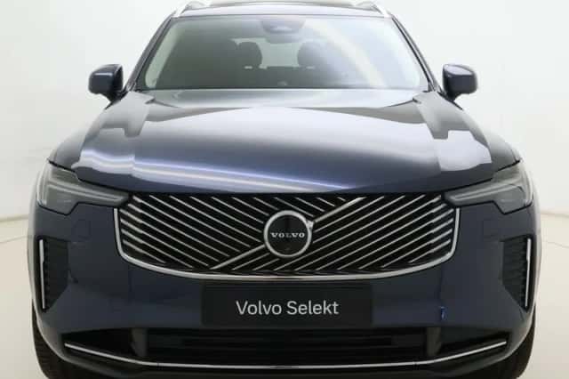 Volvo XC90 (2025) thumbnail 5