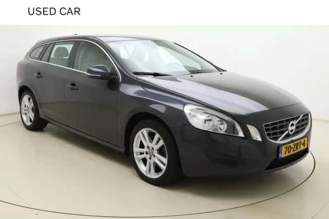 Volvo V60 (2013) thumbnail 1