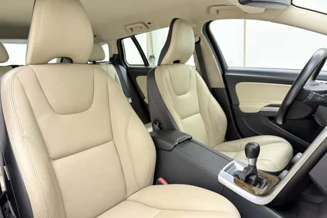 Volvo V60 (2013) thumbnail 4