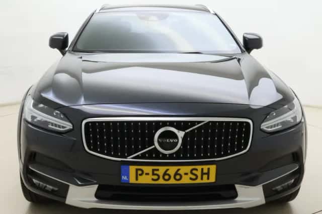 Volvo V90 (2019) thumbnail 5