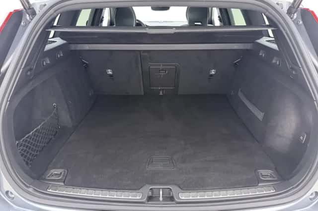 Volvo V60 (2019) thumbnail 6