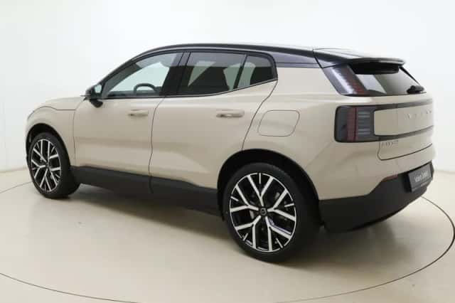 Volvo EX30 (2026) thumbnail 3