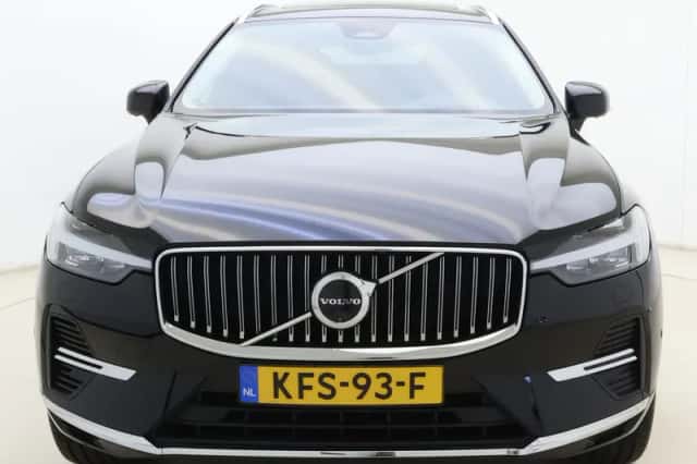 Volvo XC60 (2025) thumbnail 5