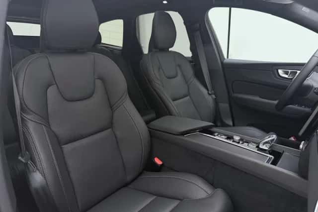 Volvo XC60 (2026) thumbnail 2