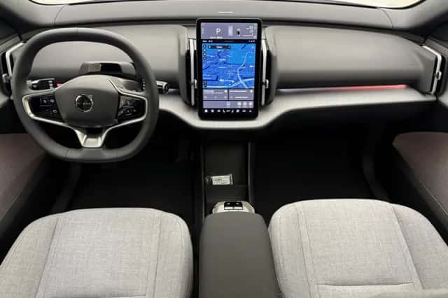 Volvo EX30 (2026) thumbnail 2