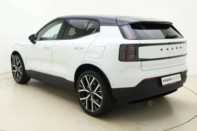 Volvo EX30 (2026) thumbnail 3