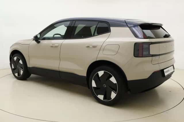 Volvo EX30 (2026) thumbnail 3